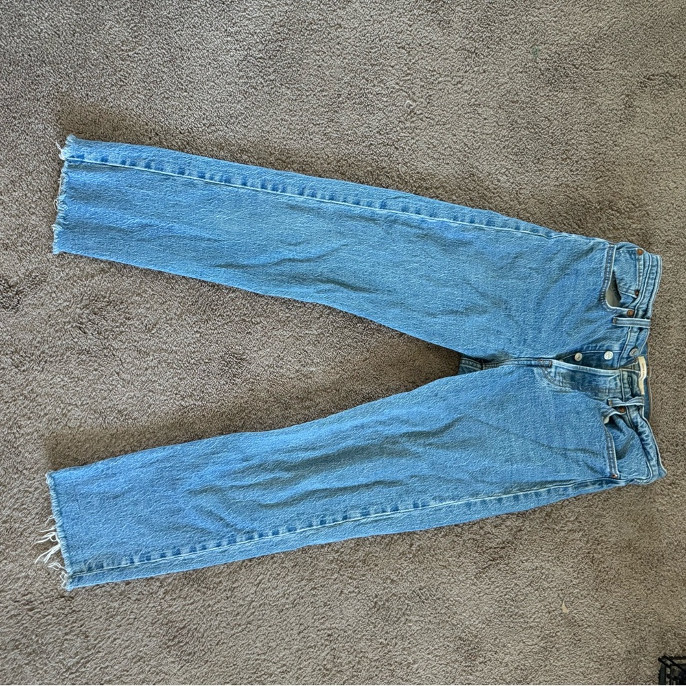 Levi’s wedgie straight size 27